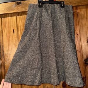 Elegant Gray Women's Skirt NWOT